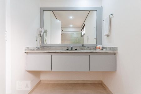 Apartamento à venda com 50m², 1 quarto e 1 vaga Apartamento à venda com 50m², 1 quarto e 1 vagaBanheiro da Suíte