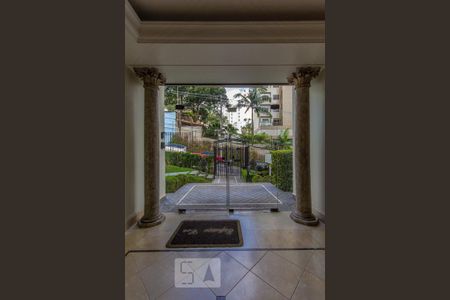 Apartamento à venda com 115m², 3 quartos e 2 vagas Apartamento à venda com 115m², 3 quartos e 2 vagasHall SOcial