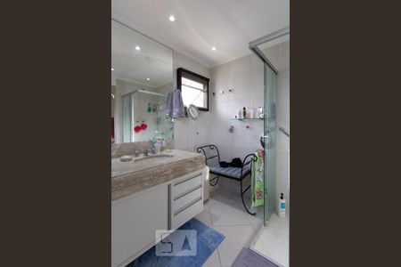 Apartamento à venda com 115m², 3 quartos e 2 vagas Apartamento à venda com 115m², 3 quartos e 2 vagasSuíte