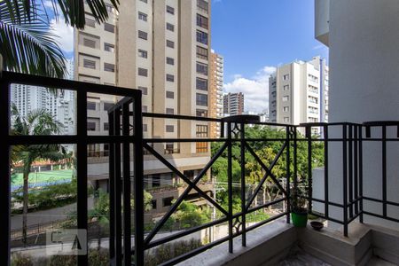 Apartamento à venda com 115m², 3 quartos e 2 vagas Apartamento à venda com 115m², 3 quartos e 2 vagasVaranda