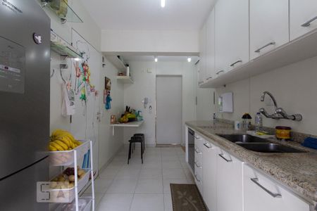 Apartamento à venda com 115m², 3 quartos e 2 vagas Apartamento à venda com 115m², 3 quartos e 2 vagasCozinha