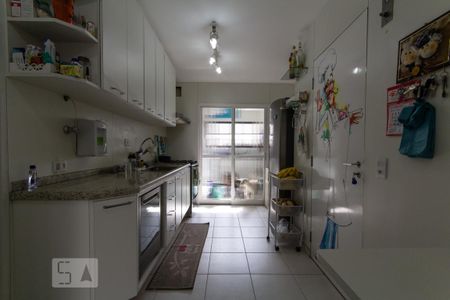 Apartamento à venda com 115m², 3 quartos e 2 vagas Apartamento à venda com 115m², 3 quartos e 2 vagasCozinha