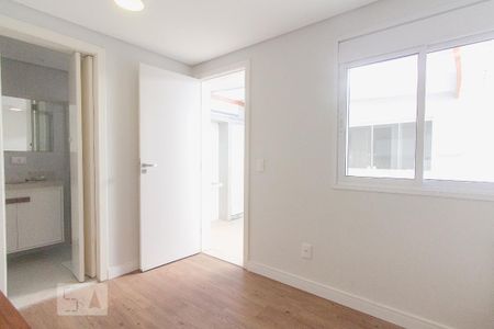 Quarto de serviço de casa à venda com 4 quartos, 195m² em Vila Guarani (z Sul), São Paulo