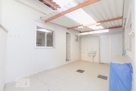 Casa à venda com 195m², 4 quartos e 2 vagas Casa à venda com 195m², 4 quartos e 2 vagasÁrea de serviço