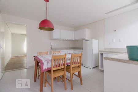 Cozinha de casa para alugar com 4 quartos, 195m² em Vila Guarani (z Sul), São Paulo