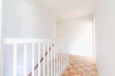 Casa à venda com 195m², 4 quartos e 2 vagas Casa à venda com 195m², 4 quartos e 2 vagasHall quartos