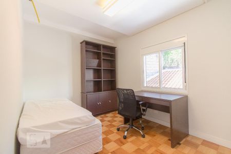 Casa à venda com 195m², 4 quartos e 2 vagas Casa à venda com 195m², 4 quartos e 2 vagasQuarto 1