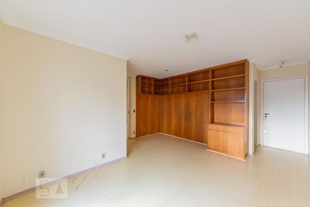 Sala de estar e jantar de apartamento para alugar com 2 quartos, 70m² em Jardim Paulista, São Paulo