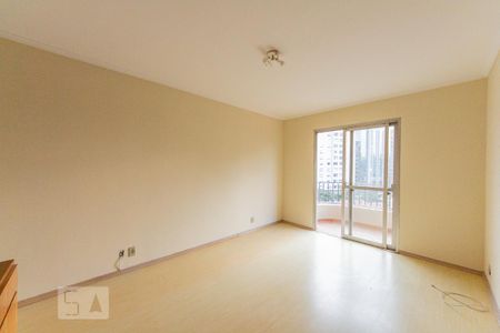 Sala de estar de apartamento para alugar com 2 quartos, 70m² em Jardim Paulista, São Paulo
