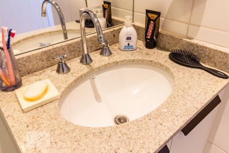 Apartamento à venda com 104m², 3 quartos e 2 vagasDetalhe banheiro da suíte 2