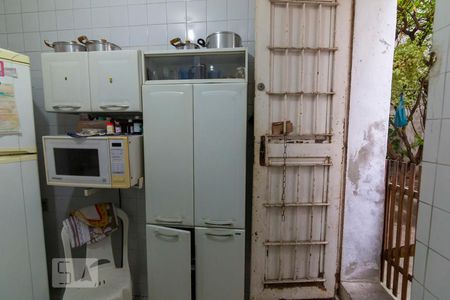 Casa à venda com 99m², 3 quartos e sem vaga Casa à venda com 99m², 3 quartos e sem vagaCozinha