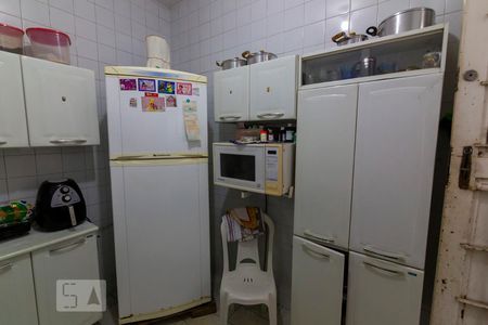 Casa à venda com 99m², 3 quartos e sem vaga Casa à venda com 99m², 3 quartos e sem vagaCozinha