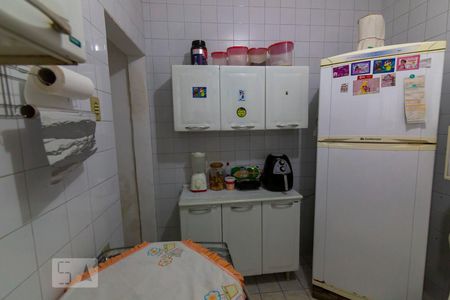 Casa à venda com 99m², 3 quartos e sem vaga Casa à venda com 99m², 3 quartos e sem vagaCozinha