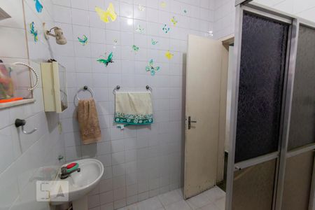 Casa à venda com 99m², 3 quartos e sem vaga Casa à venda com 99m², 3 quartos e sem vagaBanheiro