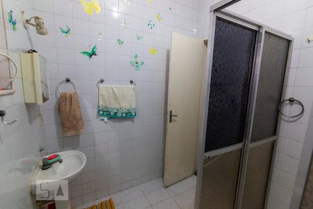 Casa à venda com 99m², 3 quartos e sem vaga Casa à venda com 99m², 3 quartos e sem vagaBanheiro