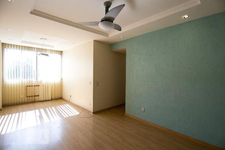 Apartamento à venda com 75m², 2 quartos e 1 vagaSala
