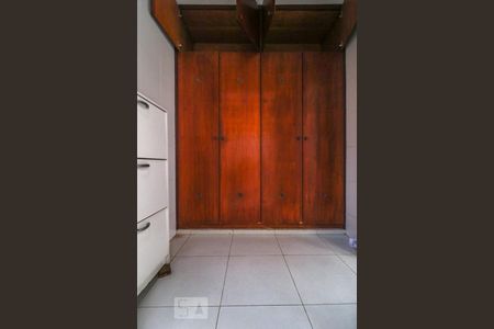 Casa para alugar com 75m², 2 quartos e 1 vagaQuarto de Serviço