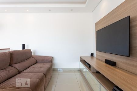 Sala de Estar de apartamento à venda com 2 quartos, 80m² em Vila Anhangüera, Campinas
