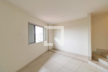 Casa para alugar com 250m², 3 quartos e 3 vagasSuite