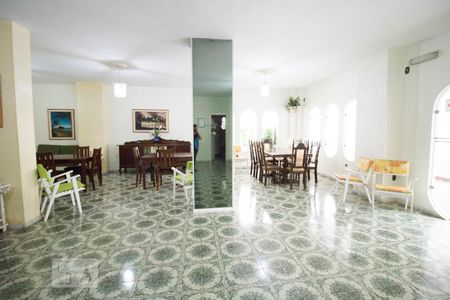 Apartamento à venda com 112m², 2 quartos e 1 vagaSalão de Festas