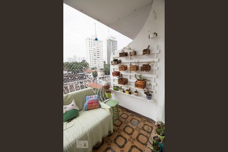 Apartamento à venda com 112m², 2 quartos e 1 vagaVaranda