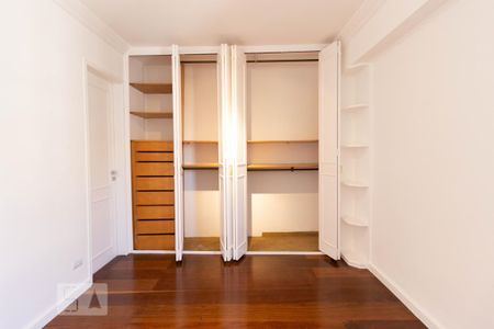 Apartamento para alugar com 101m², 3 quartos e 1 vagaSuíte