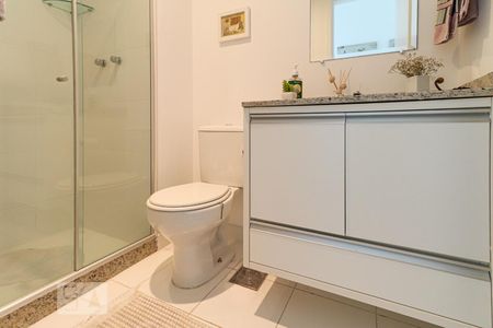Banheiro Corredor de apartamento para alugar com 2 quartos, 70m² em Barra da Tijuca, Rio de Janeiro