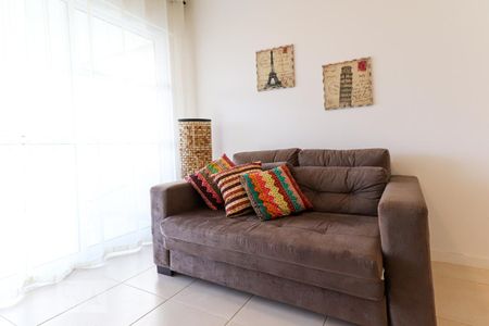 Sala de apartamento para alugar com 2 quartos, 70m² em Barra da Tijuca, Rio de Janeiro