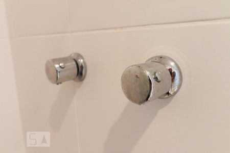Apartamento para alugar com 70m², 2 quartos e 1 vaga Apartamento para alugar com 70m², 2 quartos e 1 vagaBanheiro Corredor