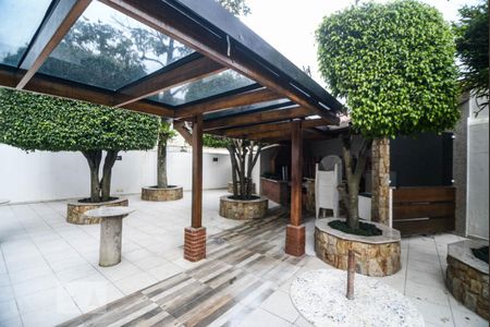 Apartamento à venda com 71m², 2 quartos e 1 vaga Apartamento à venda com 71m², 2 quartos e 1 vagaÁrea comum - Churrasqueira