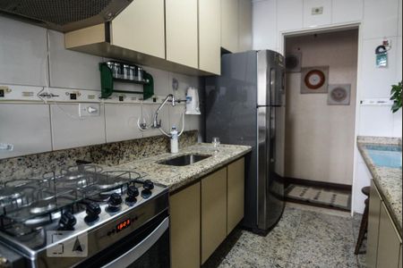 Apartamento à venda com 71m², 2 quartos e 1 vaga Apartamento à venda com 71m², 2 quartos e 1 vagaCozinha