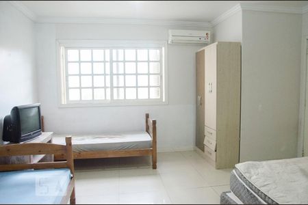 Casa para alugar com 200m², 5 quartos e 4 vagas Casa para alugar com 200m², 5 quartos e 4 vagasSuíte
