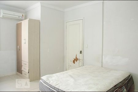 Casa para alugar com 200m², 5 quartos e 4 vagas Casa para alugar com 200m², 5 quartos e 4 vagasSuíte