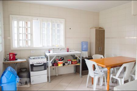 Casa para alugar com 200m², 5 quartos e 4 vagas Casa para alugar com 200m², 5 quartos e 4 vagasCozinha