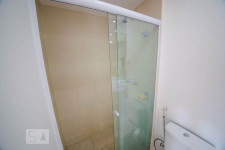 Banheiro social  de apartamento à venda com 3 quartos, 70m² em Badu, Niterói