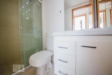 Banheiro social  de apartamento à venda com 3 quartos, 70m² em Badu, Niterói