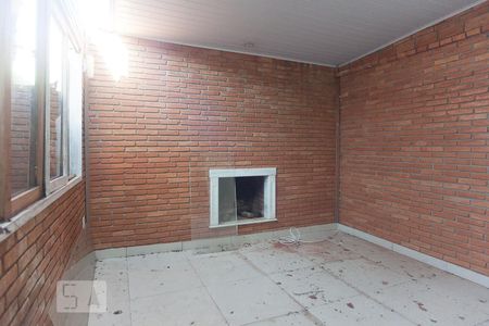 Casa à venda com 200m², 3 quartos e 4 vagasCasa do fundo - sala