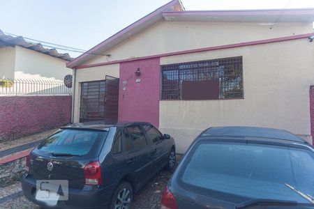 Casa à venda com 200m², 3 quartos e 4 vagasFachada da casa
