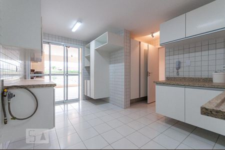 Apartamento à venda com 148m², 3 quartos e 3 vagasCozinha