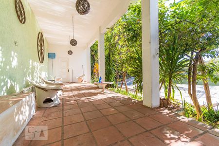 Casa para alugar com 530m², 5 quartos e 5 vagas Casa para alugar com 530m², 5 quartos e 5 vagasÁrea Piscina