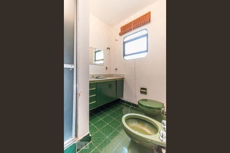 Casa para alugar com 530m², 5 quartos e 5 vagas Casa para alugar com 530m², 5 quartos e 5 vagasBanheiro Social
