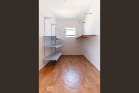 Casa para alugar com 530m², 5 quartos e 5 vagas Casa para alugar com 530m², 5 quartos e 5 vagasQuarto 2 - Closet