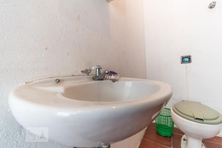 Casa para alugar com 530m², 5 quartos e 5 vagas Casa para alugar com 530m², 5 quartos e 5 vagasBanheiro de Serviço - Detalhe