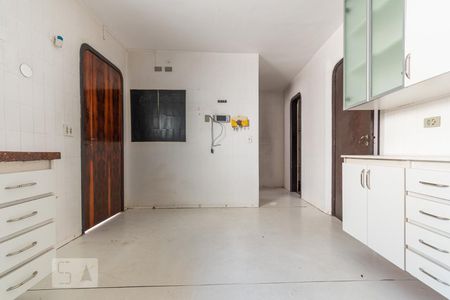 Casa para alugar com 530m², 5 quartos e 5 vagas Casa para alugar com 530m², 5 quartos e 5 vagasCozinha