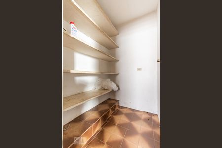 Casa para alugar com 530m², 5 quartos e 5 vagas Casa para alugar com 530m², 5 quartos e 5 vagasCozinha - Despensa