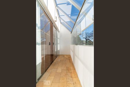Casa para alugar com 530m², 5 quartos e 5 vagas Casa para alugar com 530m², 5 quartos e 5 vagasSuíte 1 - Varanda