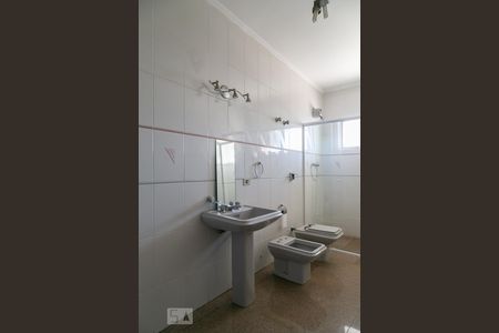 Banheiro da suíte 1 de casa à venda com 4 quartos, 358m² em Vila Monumento, São Paulo