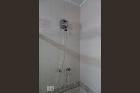 Casa à venda com 358m², 4 quartos e 4 vagasDetalhe do banheiro da suíte 2