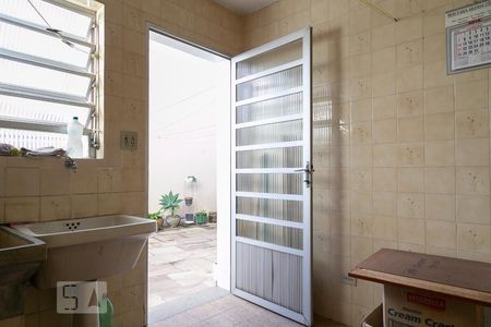 Casa à venda com 358m², 4 quartos e 4 vagasÁrea de serviço 