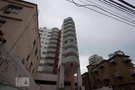 fachada de apartamento para alugar com 2 quartos, 72m² em Icaraí, Niterói